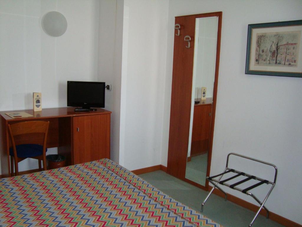 Hotel Naonis Cordenons الغرفة الصورة