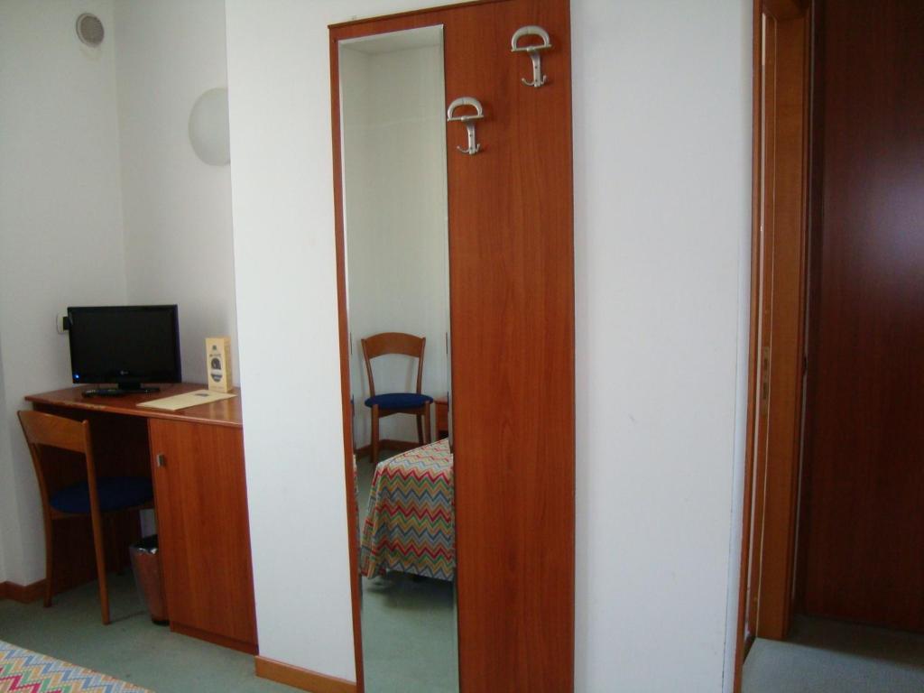 Hotel Naonis Cordenons الغرفة الصورة
