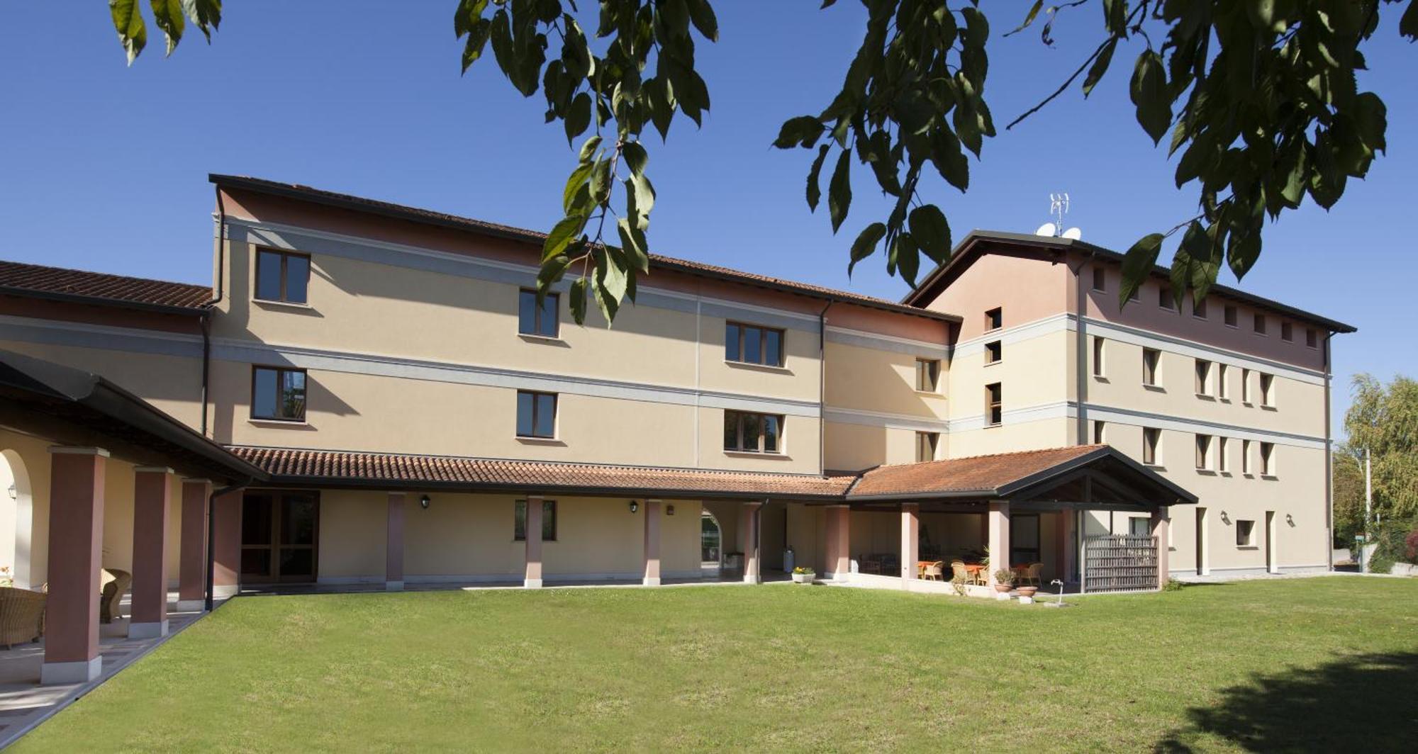 Hotel Naonis Cordenons المظهر الخارجي الصورة