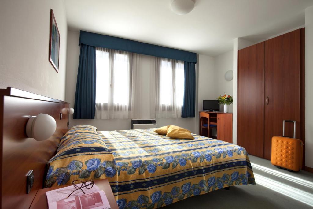 Hotel Naonis Cordenons المظهر الخارجي الصورة