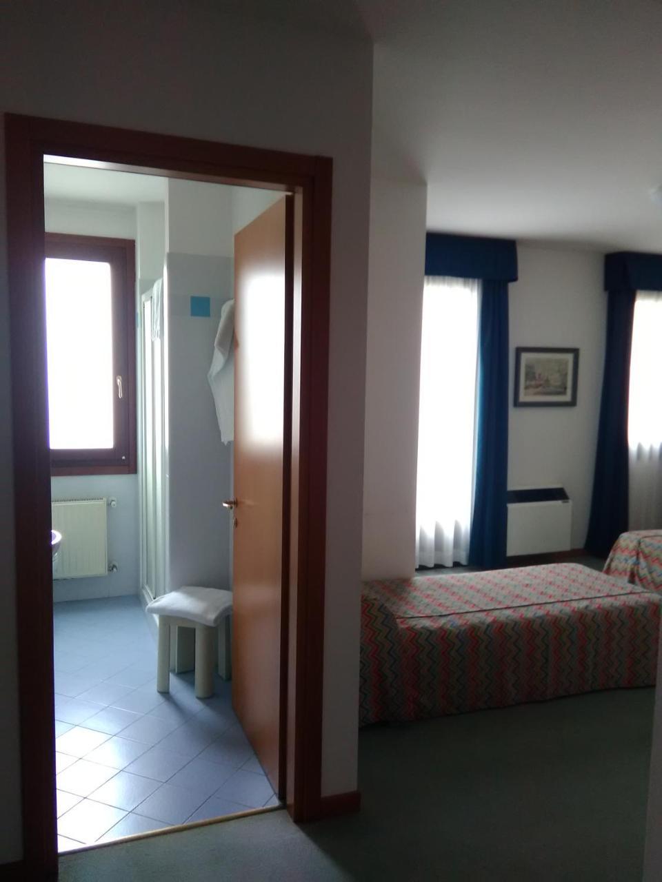 Hotel Naonis Cordenons المظهر الخارجي الصورة